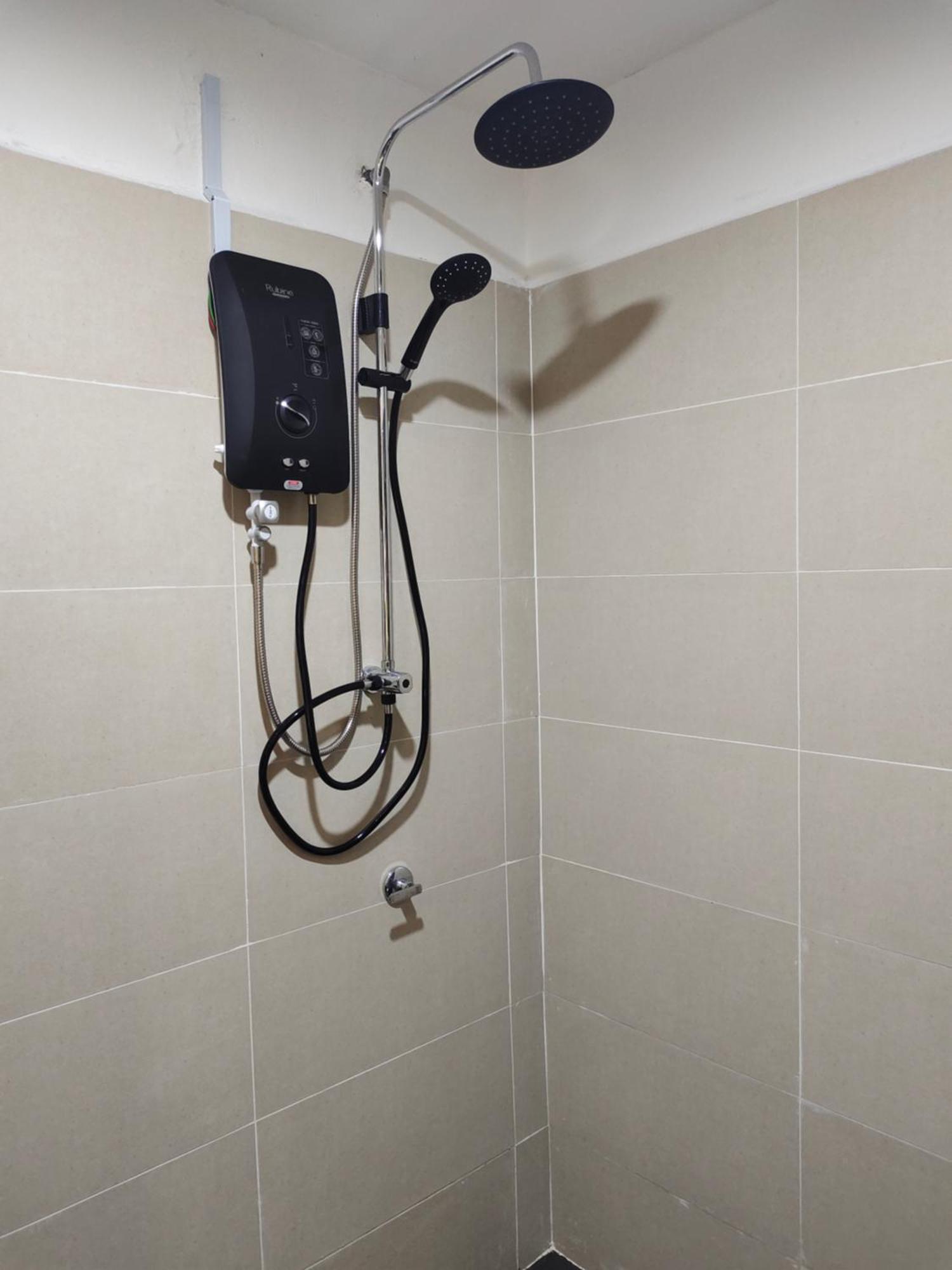 Alish Studio Apartment With Pool, Netflix, Wifi Gua Musang Room photo
